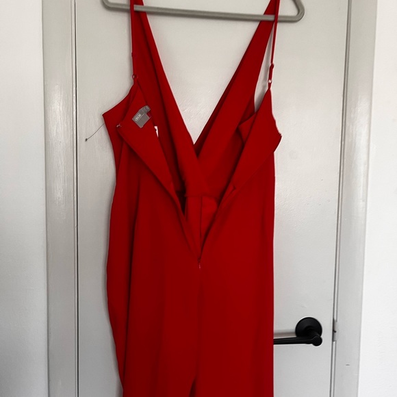 ⭐️Bogo⭐️🦋 New w tag ASOS Sz 12 red side pockets jumpsuit - Picture 4 of 10